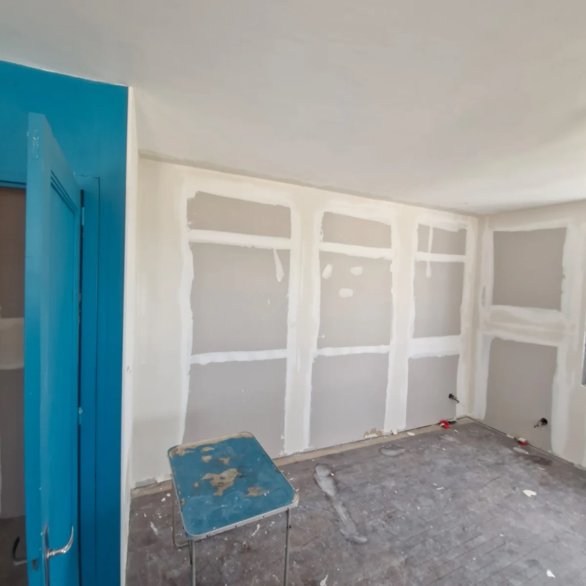 Doublages et cloisons en plaques de plâtre.